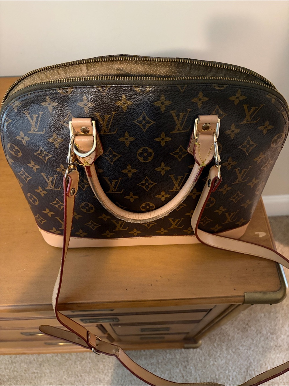 Louis Vuitton Monogram Alma Satchel in Brown with Light Tan Trim - Picture 3 of 4